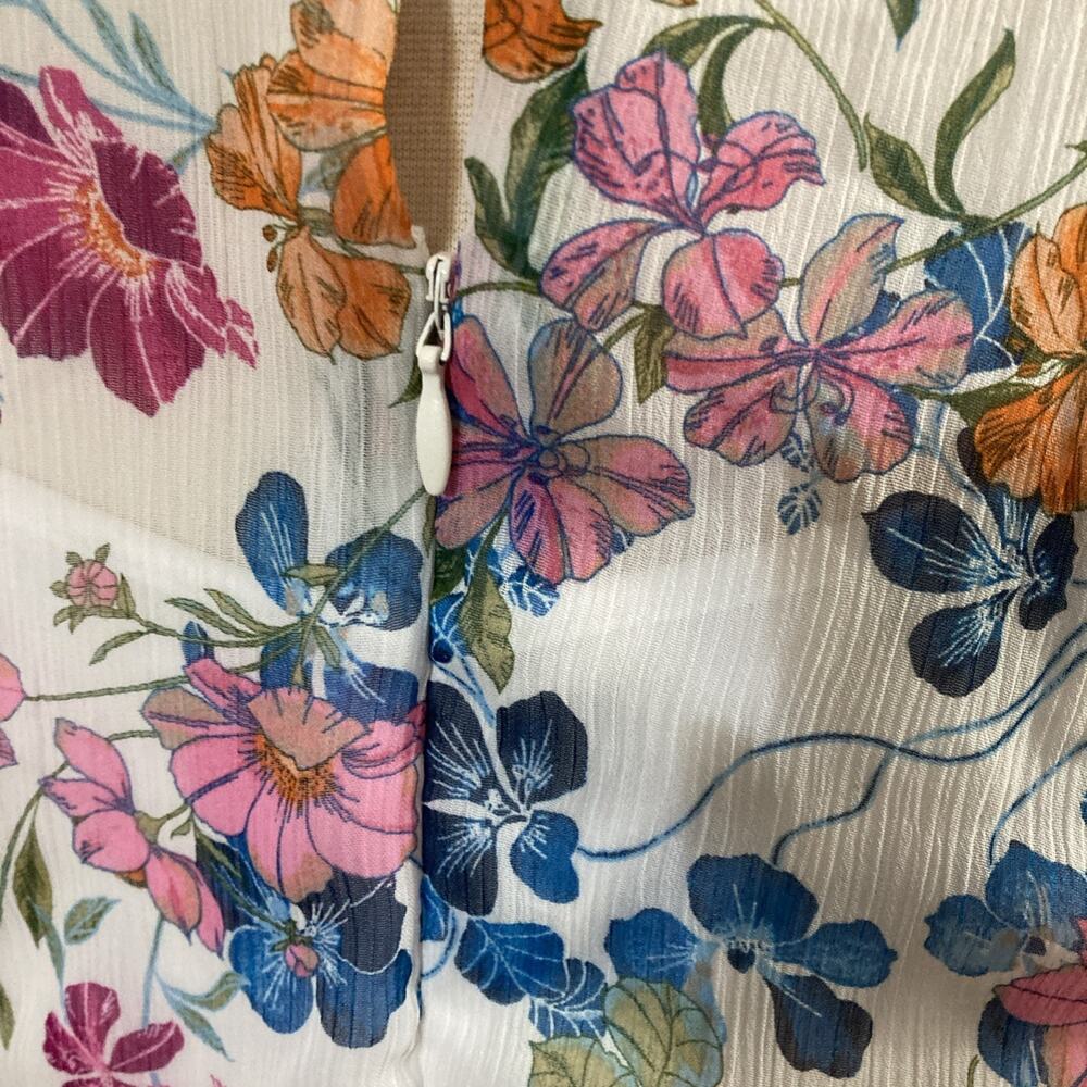 Calvin Klein Surplice Floral Print Dress Sz 6 Fairy Cottage Wedding Guest Easter - Picture 8 of 13